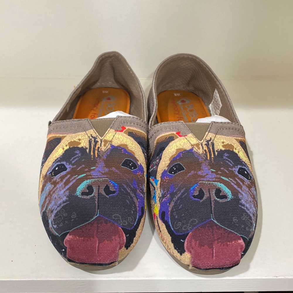 Bob’s by Sketchers Dog Canvas Slip Ons sz 8
